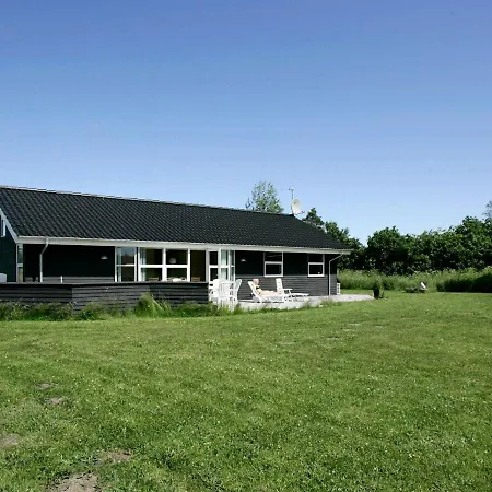 Four-bedroom Holiday In Hadsund 18 *